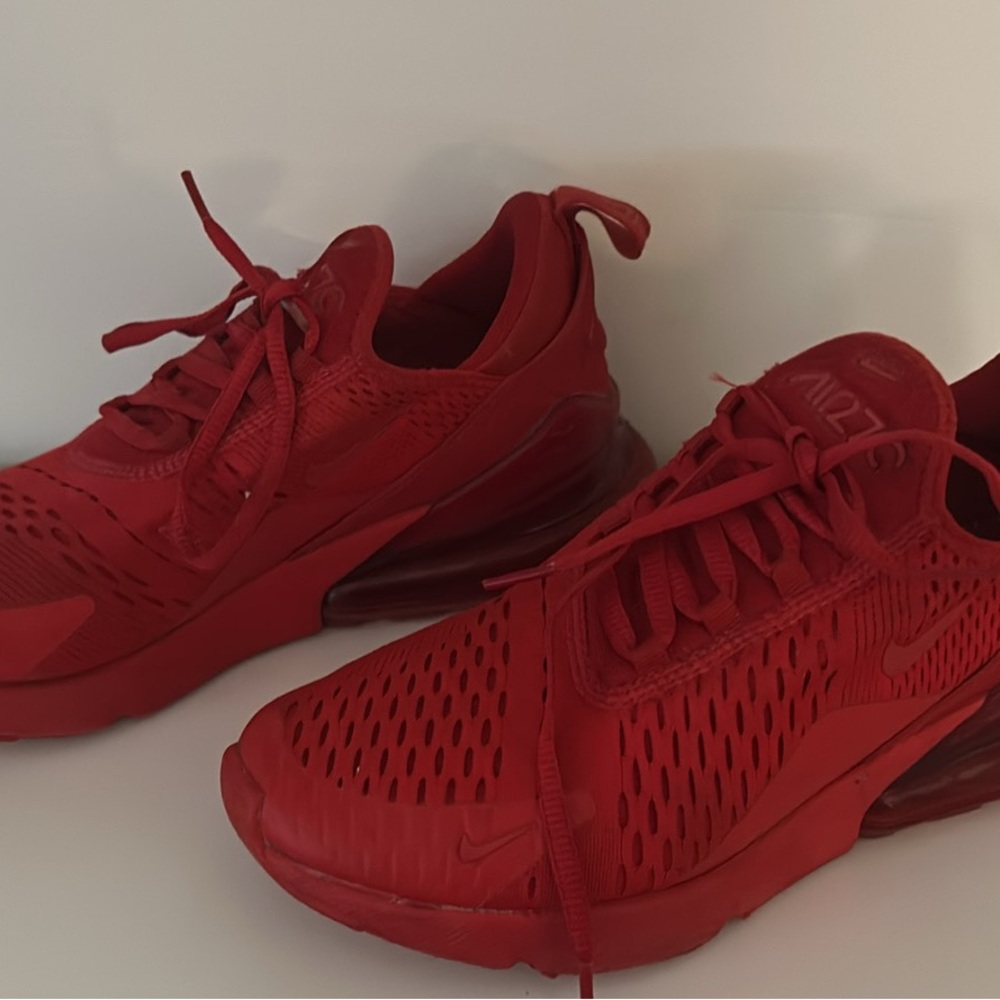 Nike Red Airmax 270 women’s